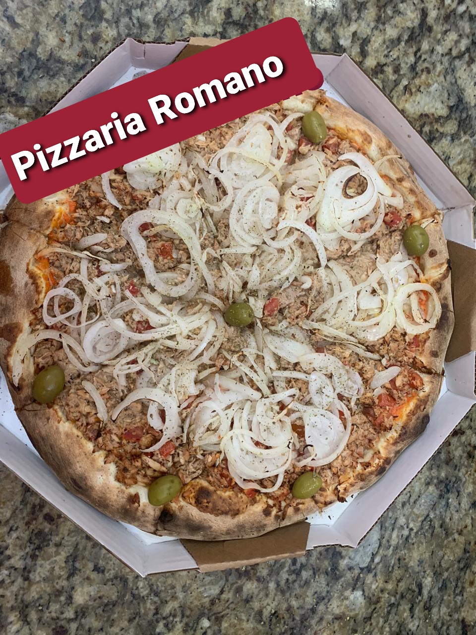 A Pizzaria Romana completou 26 anos de tradição! As pizzas são assadas